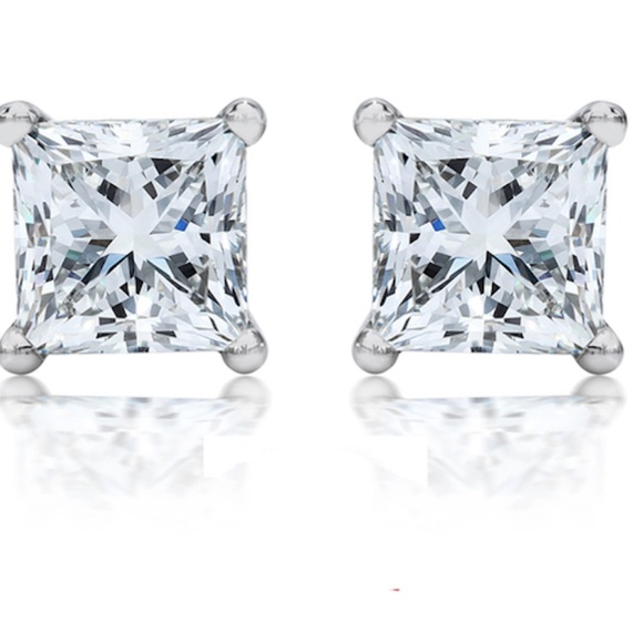1.50CTW Princess Cut Diamond Stud Earrings - Picture 3 of 4